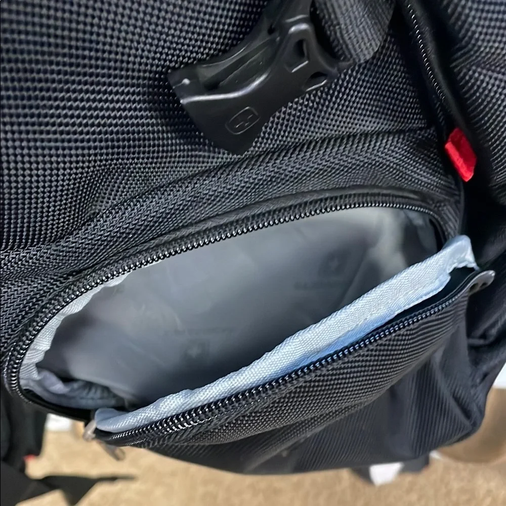 SwissGear Black Backpack with Padded Straps and Multiple Compartments